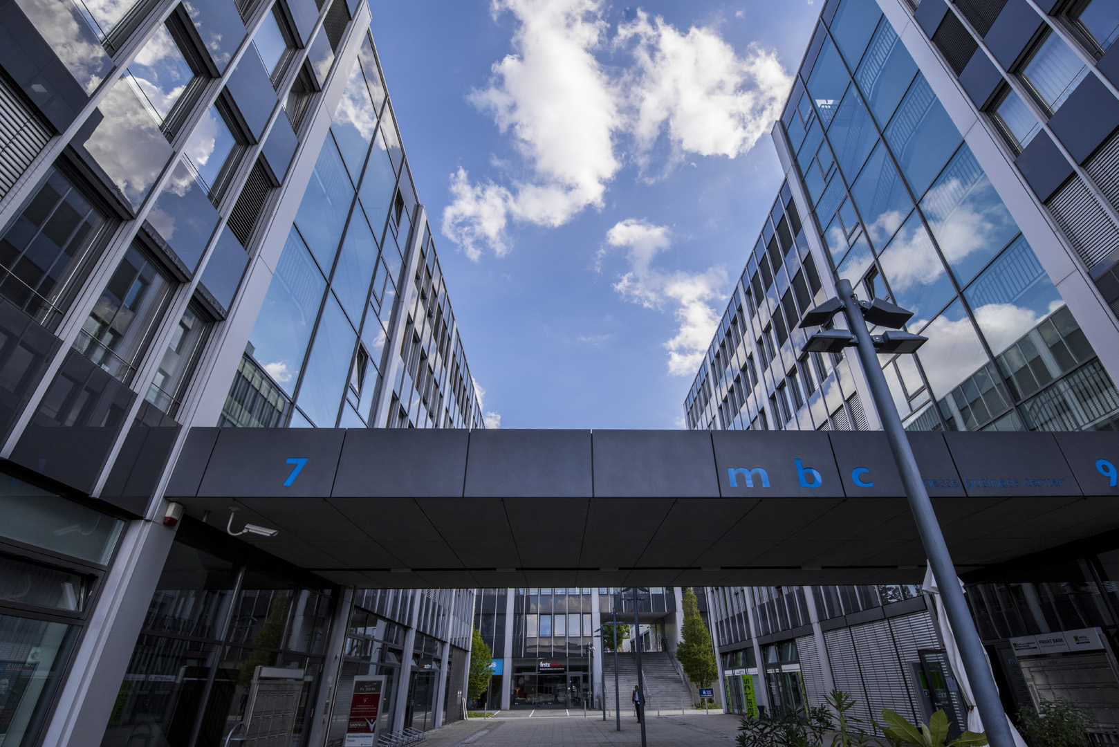 Durchgang im mbc – Messe Business Center